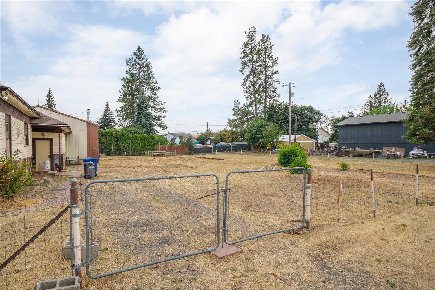 924 E Ladd St - Photo 25