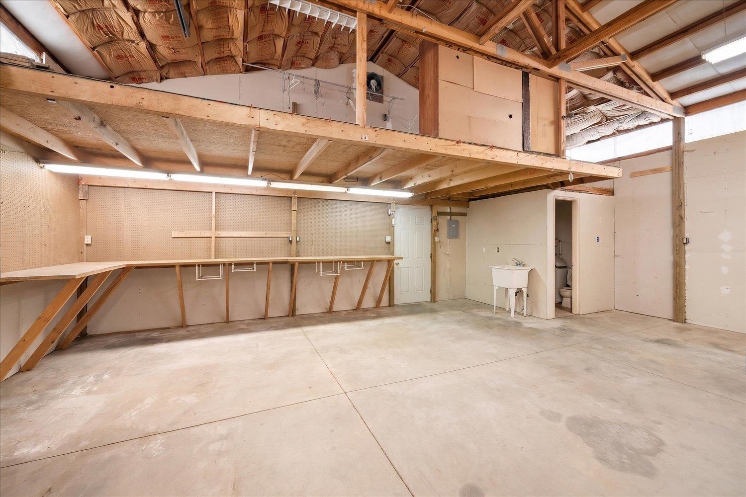 924 E Ladd St - Photo 32