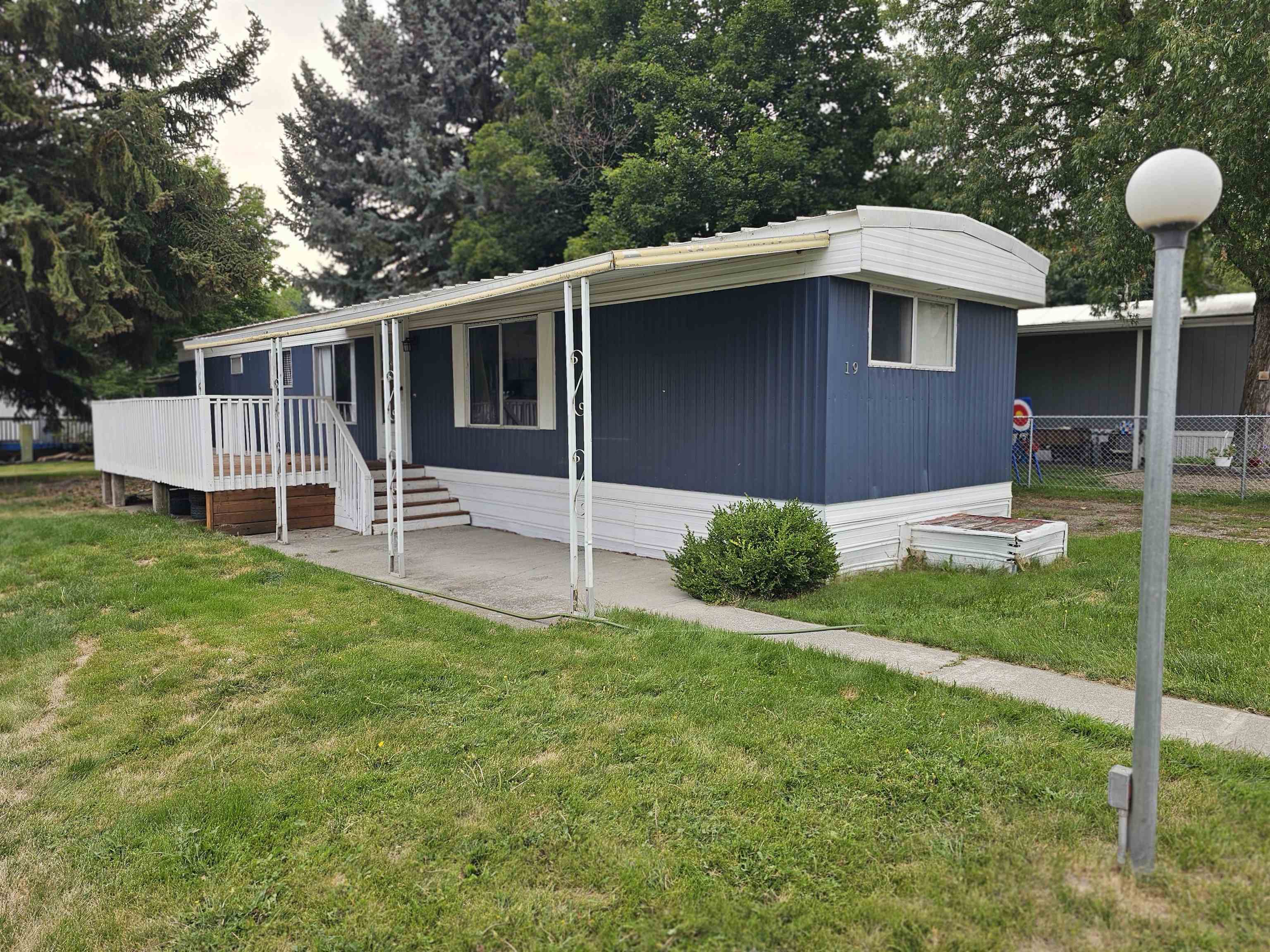 3110 E Chattaroy #19 Rd - Photo 1