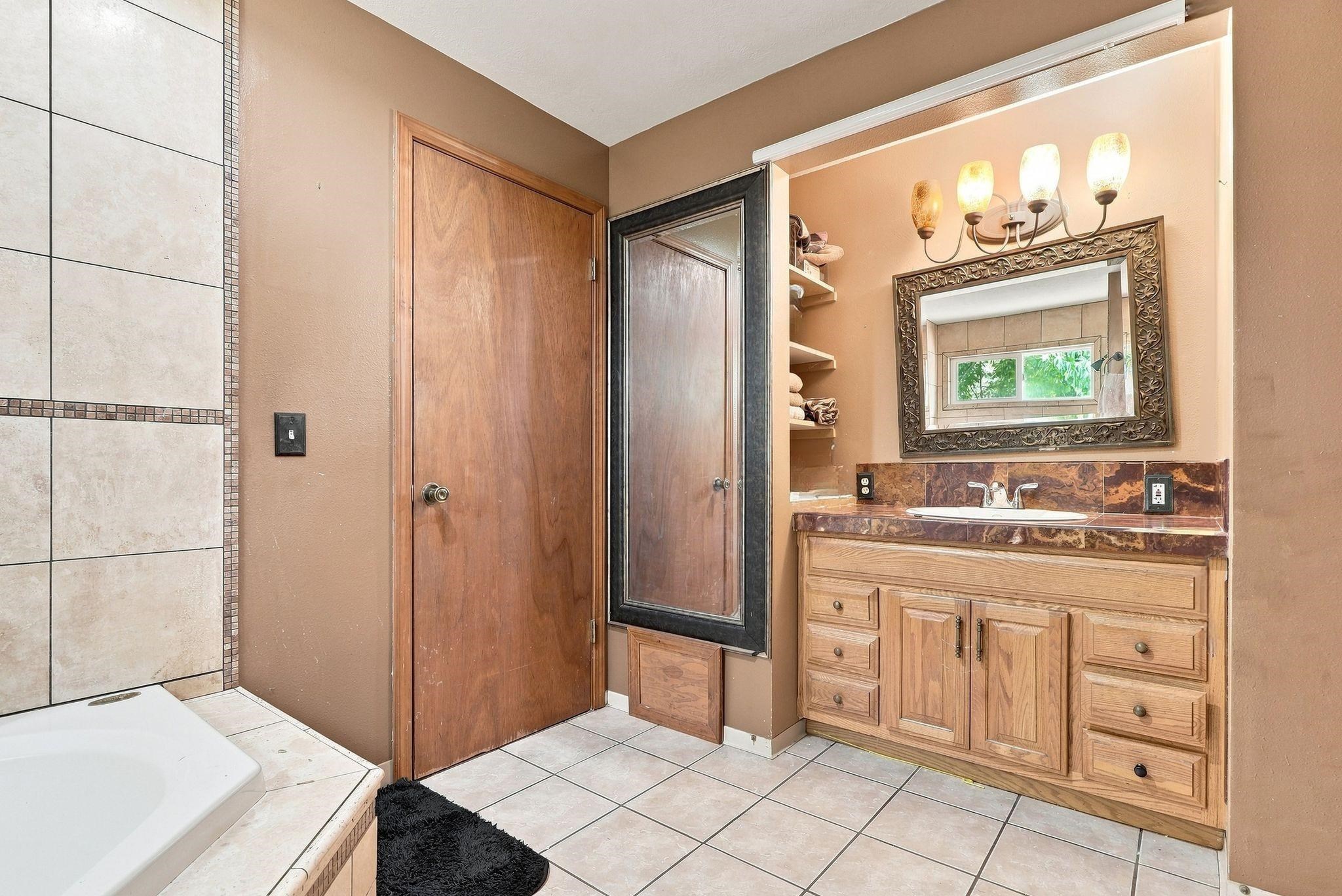 5603 E 27th Ave - Photo 20
