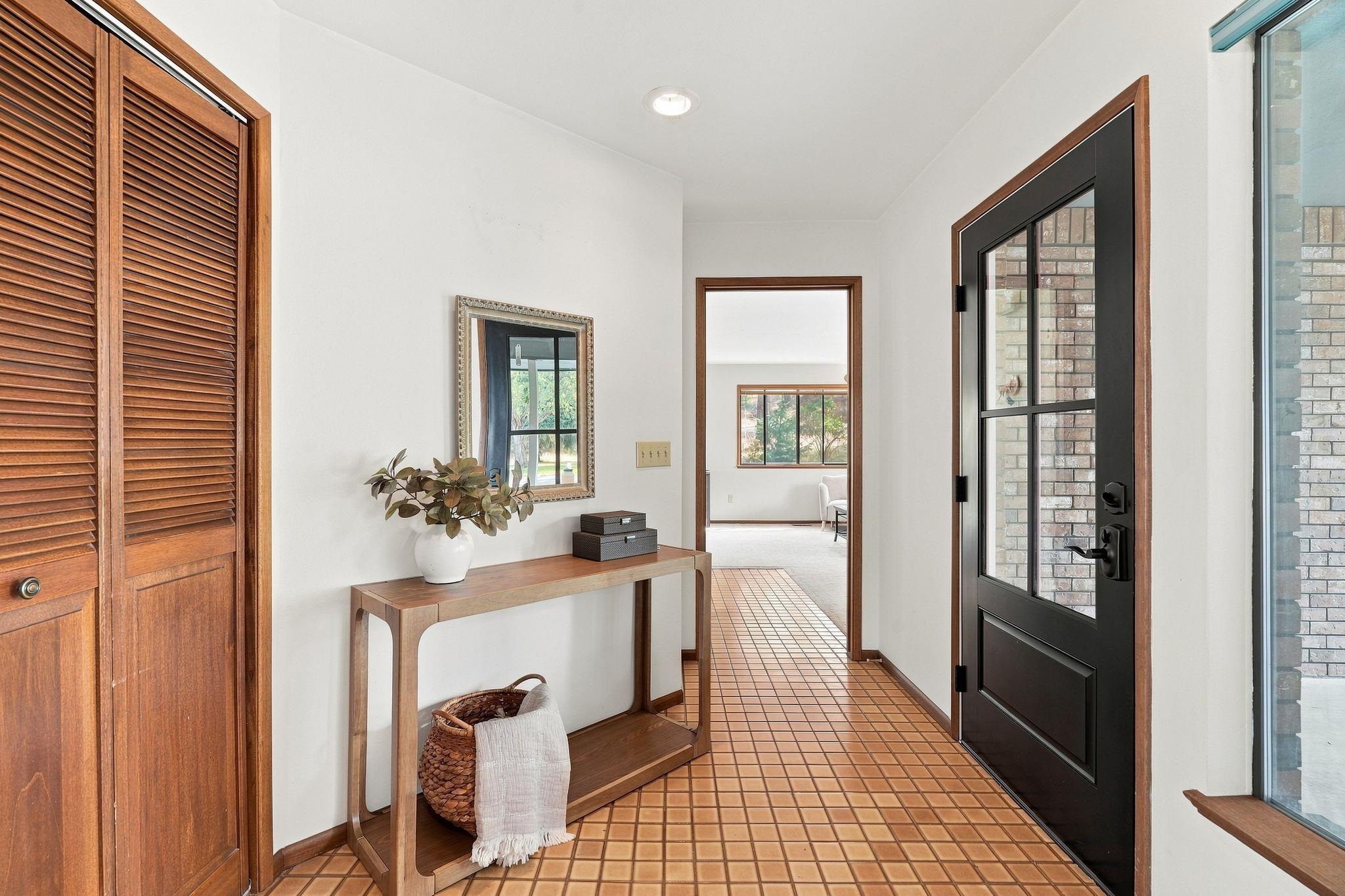 5105 S Park Ln - Photo 4