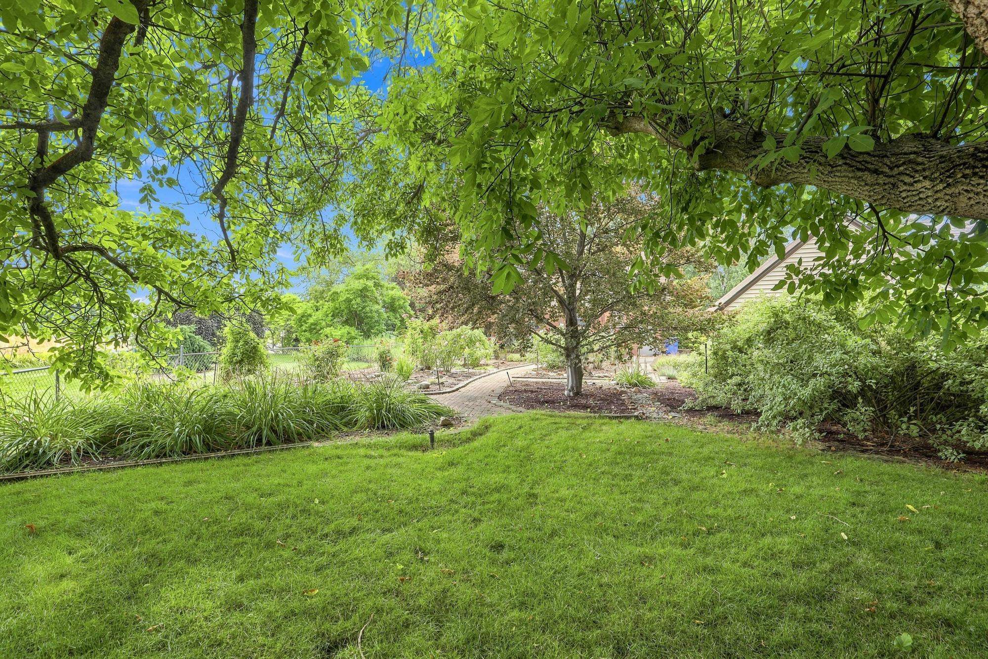 25011 E Kildea Ave - Photo 43