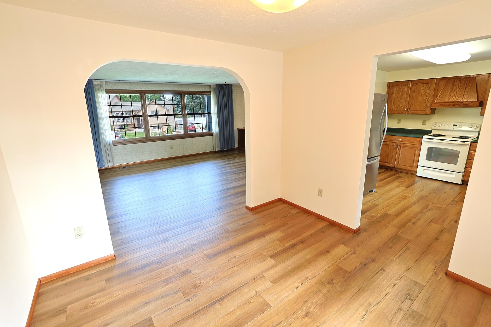 15610 E 27th Ave - Photo 11