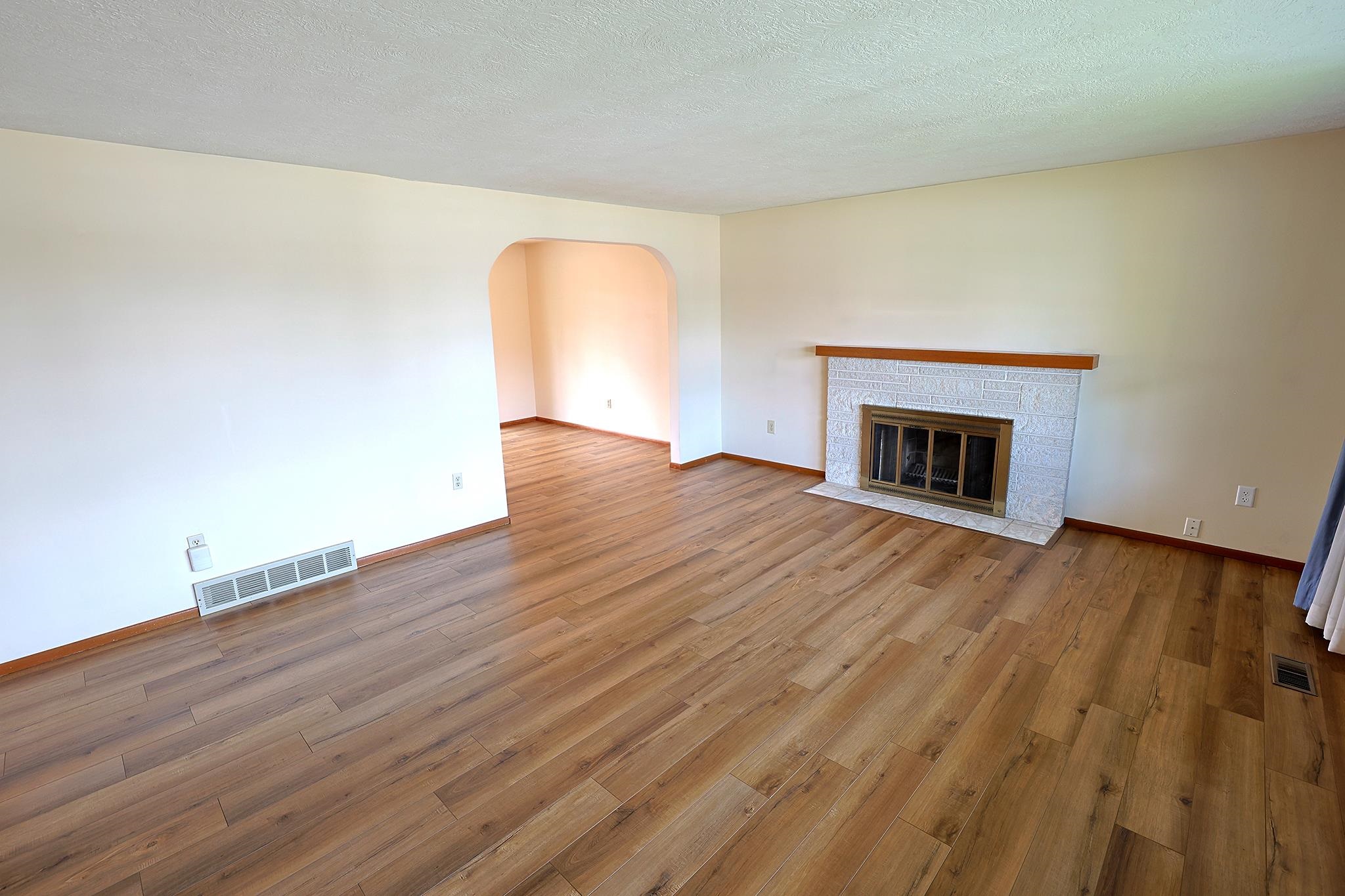 15610 E 27th Ave - Photo 5
