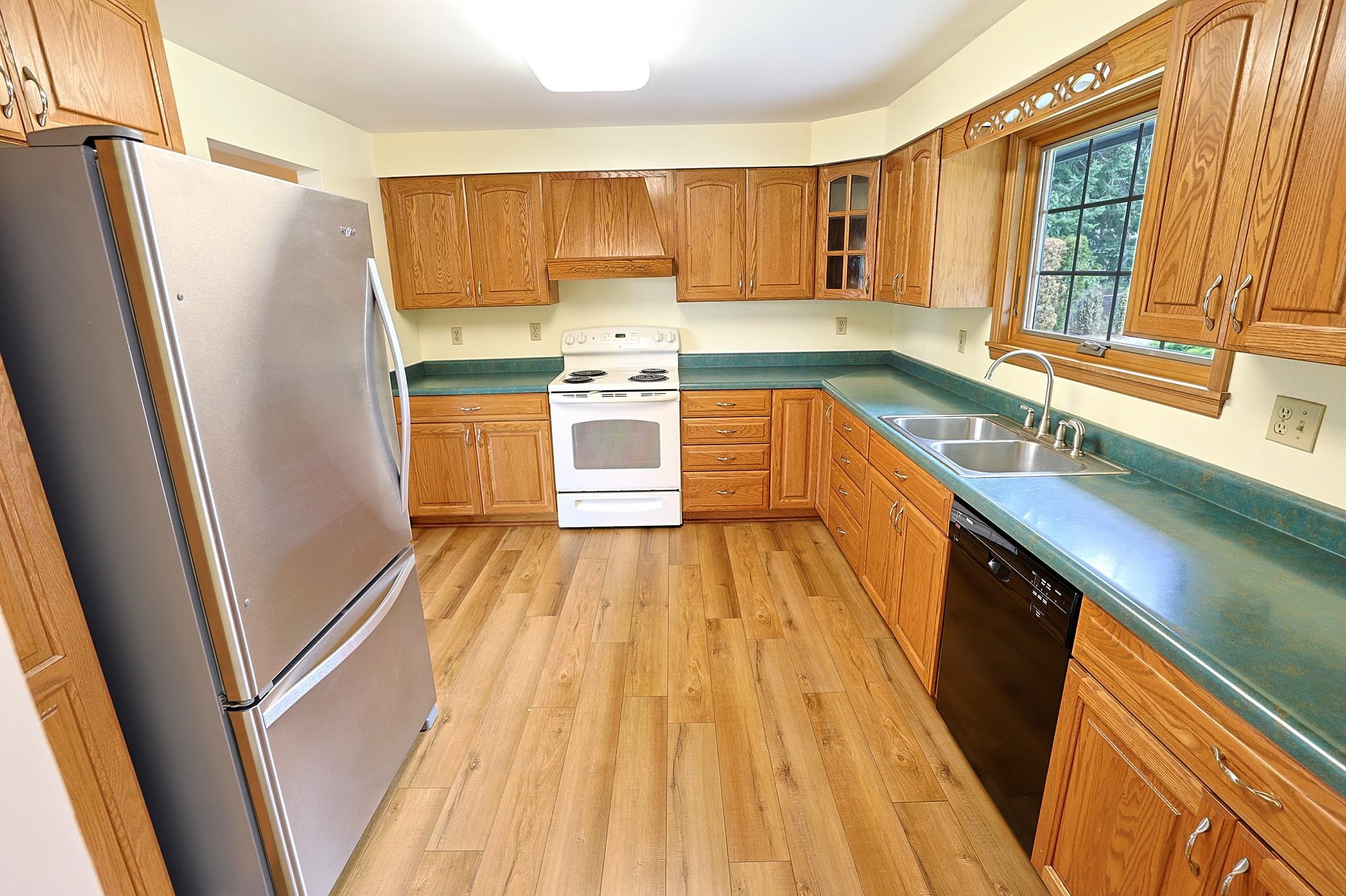 15610 E 27th Ave - Photo 13