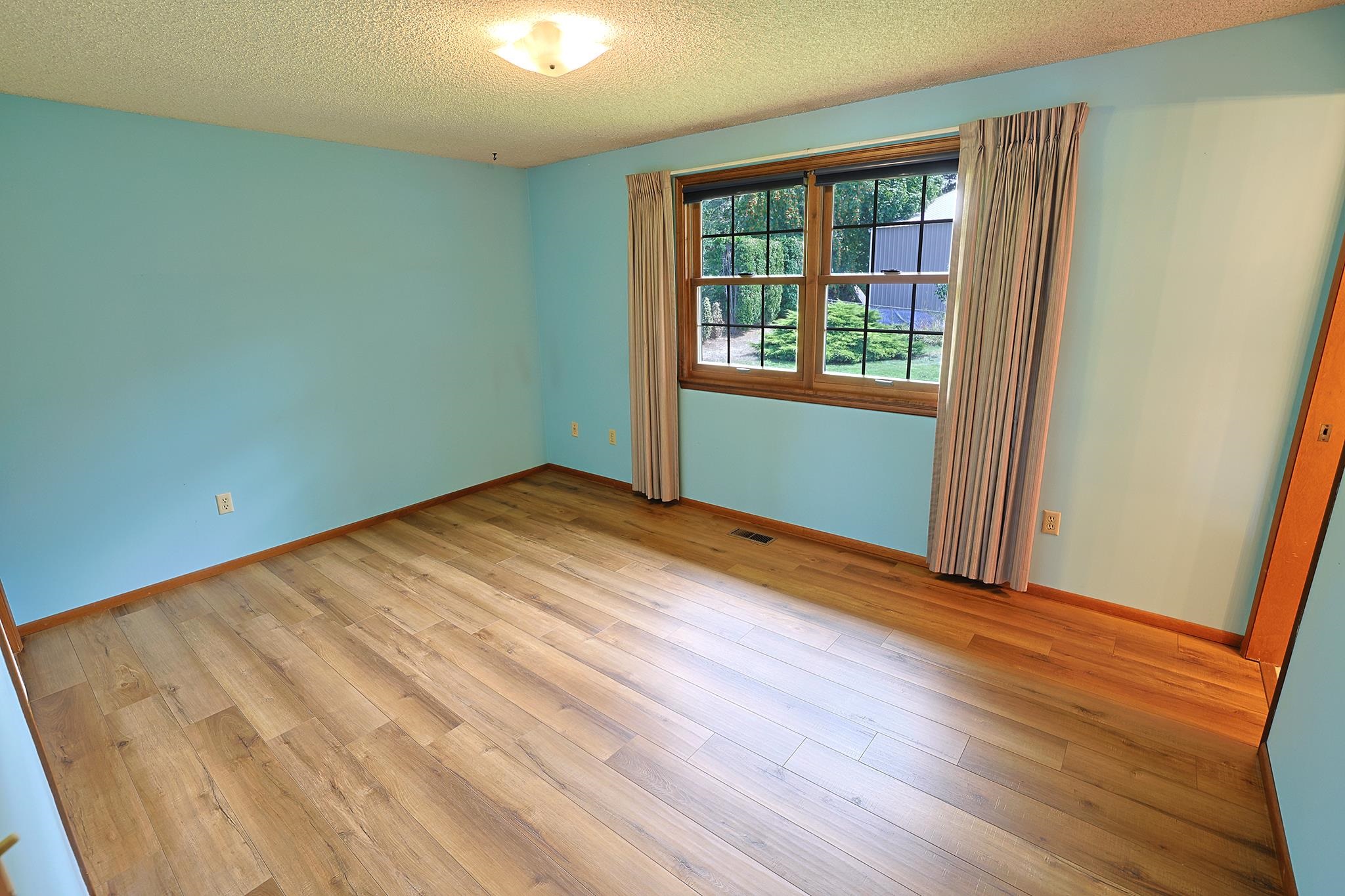 15610 E 27th Ave - Photo 19