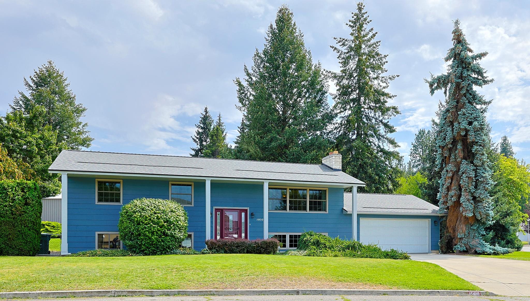 15610 E 27th Ave - Photo 1