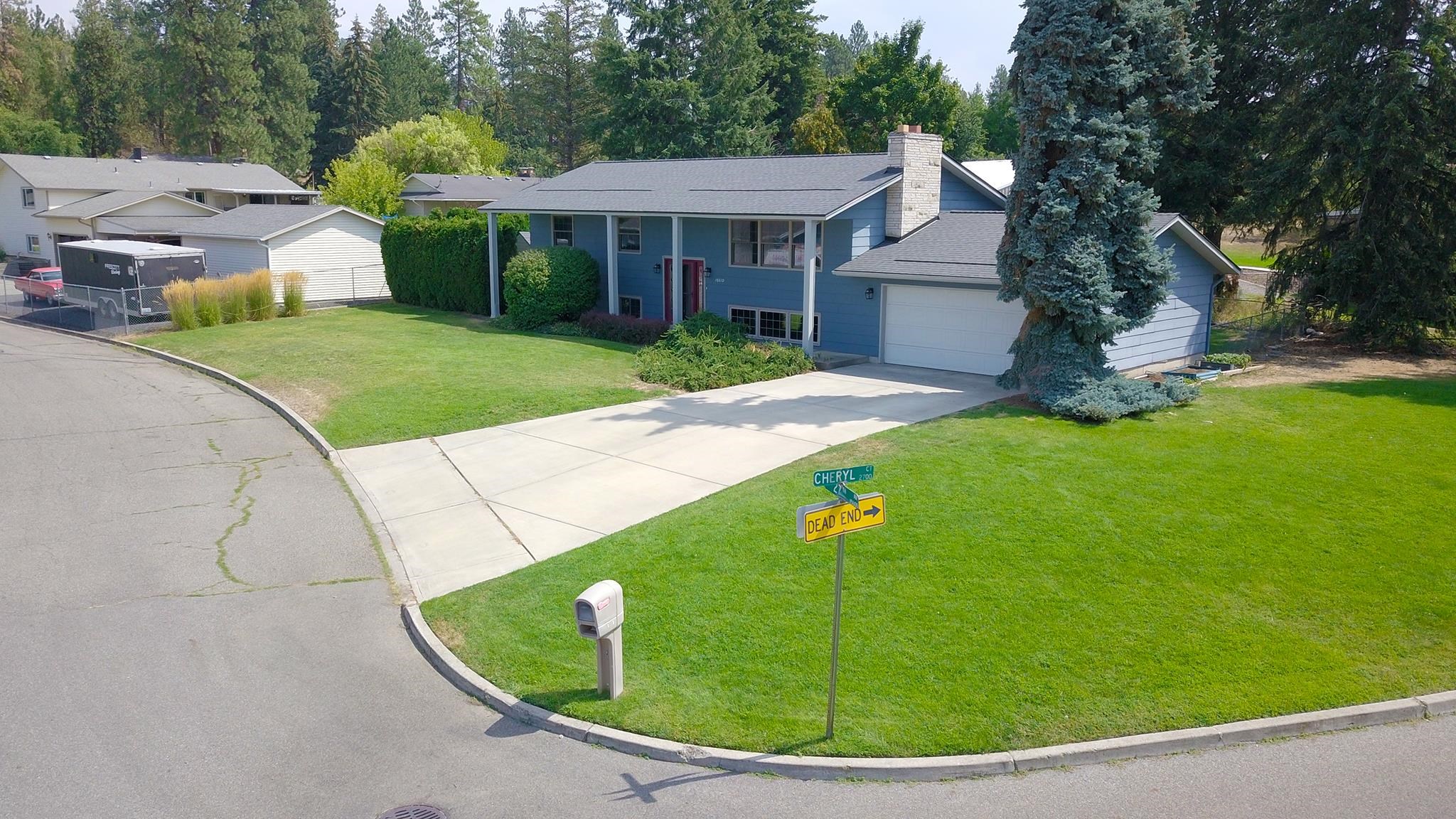 15610 E 27th Ave - Photo 2