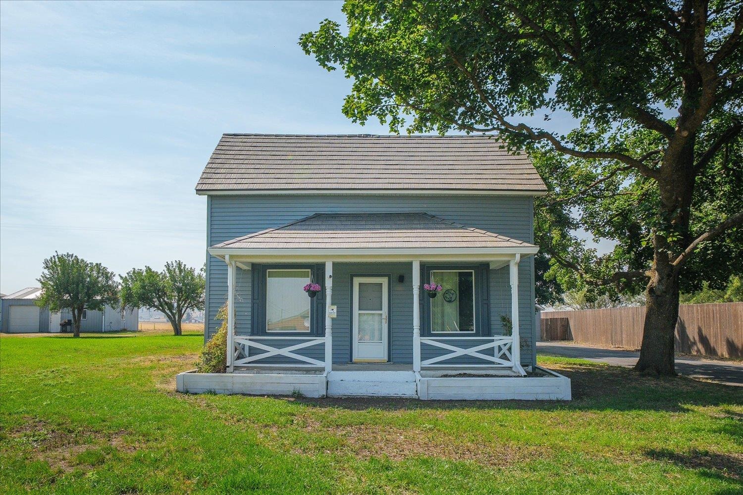23817 W Manila Rd - Photo 2