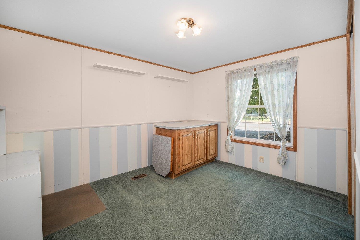 1305 E Evergreen St - Photo 30