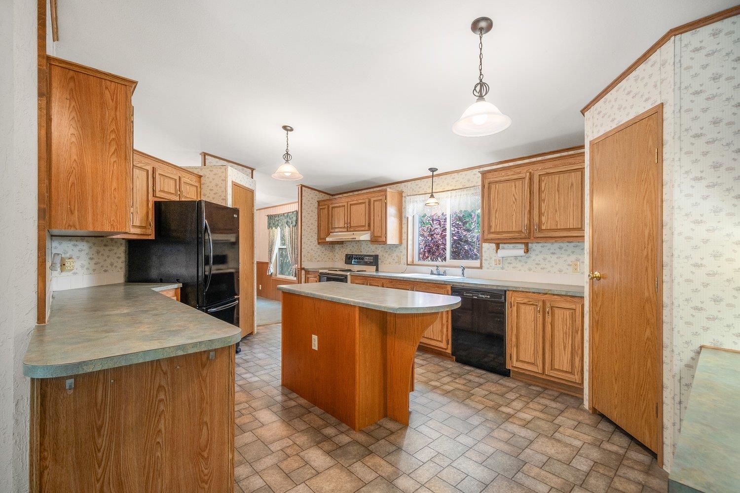 1305 E Evergreen St - Photo 6