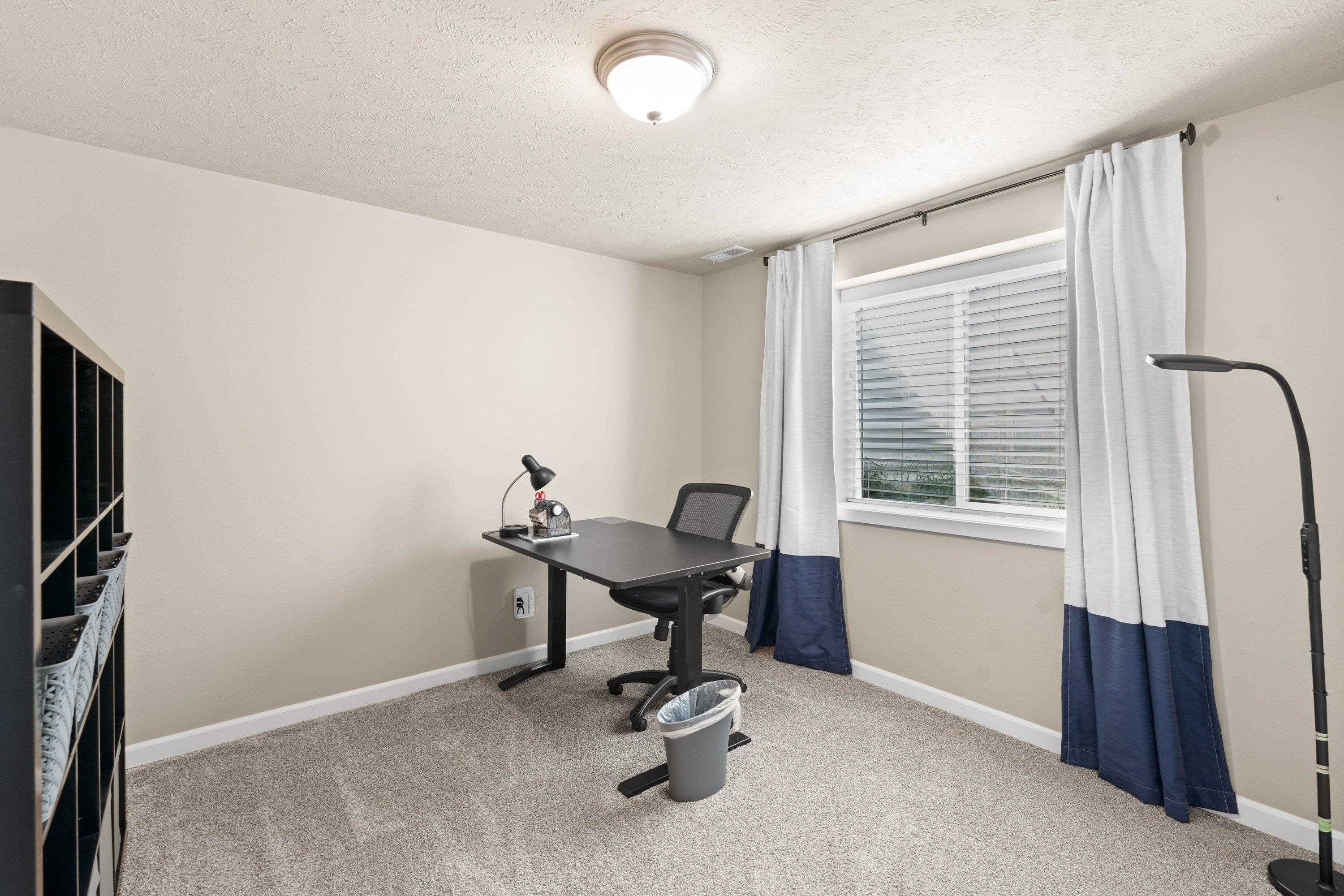 710 E Belle Ln - Photo 32