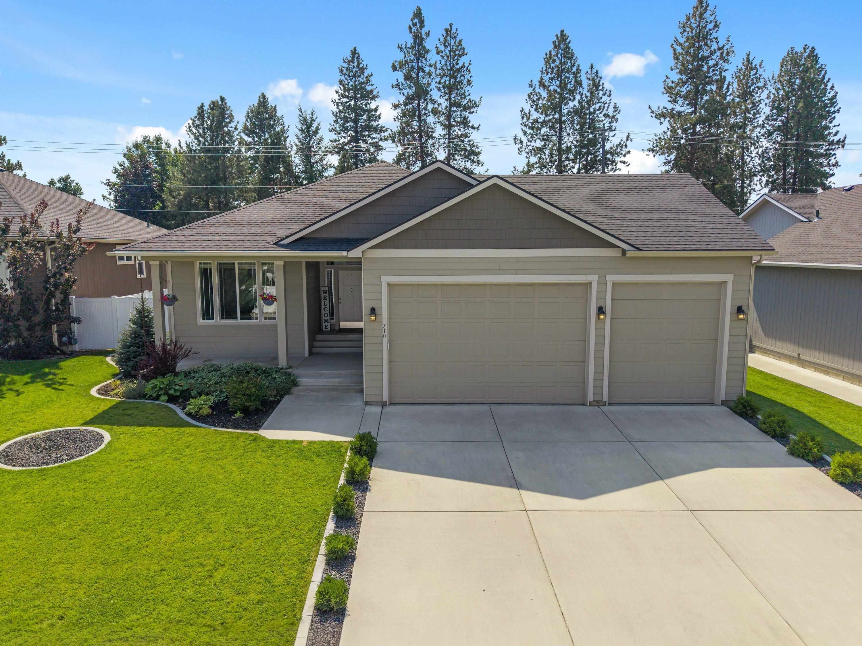 710 E Belle Ln - Photo 2