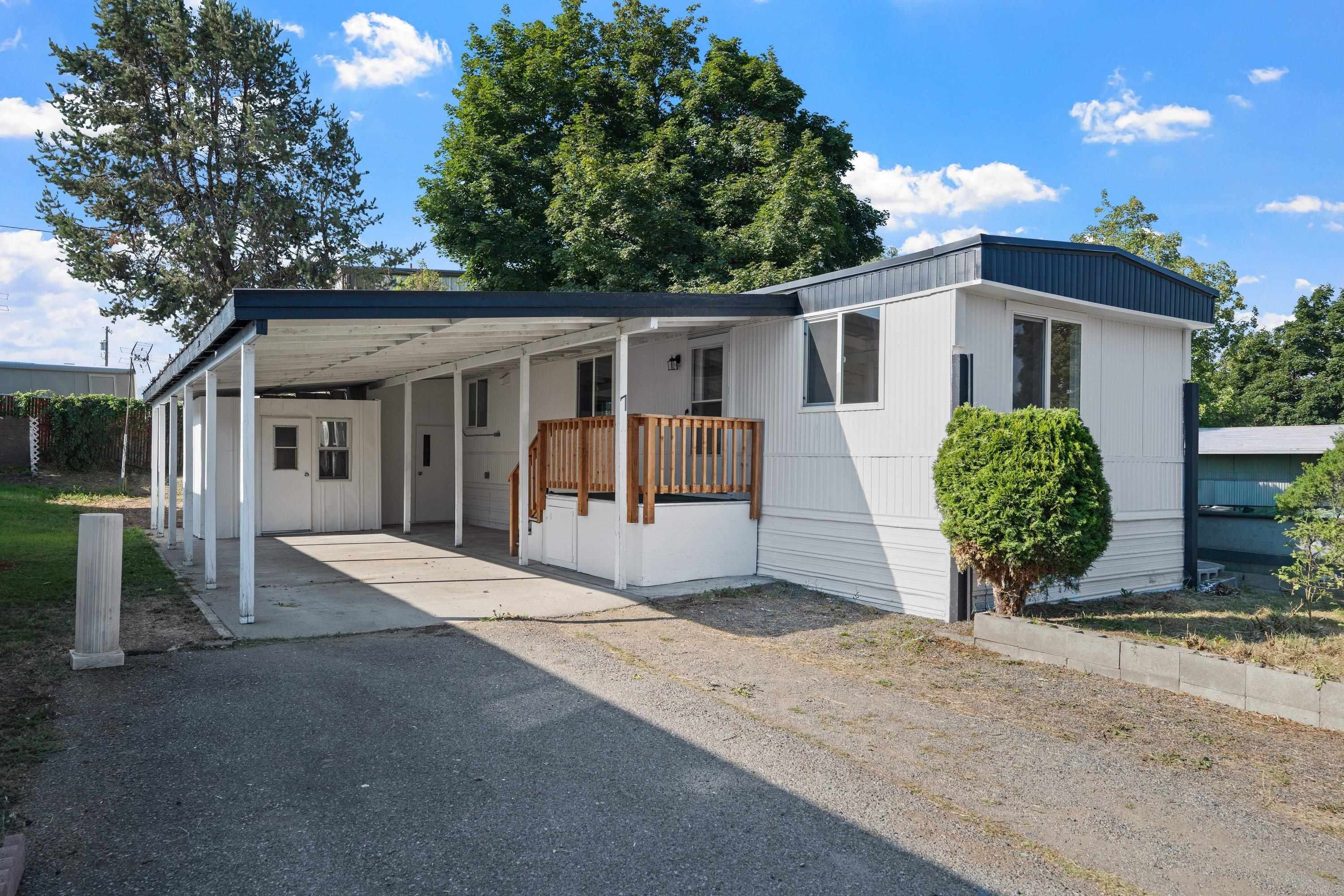 7800 E Alki Ave - Photo 1