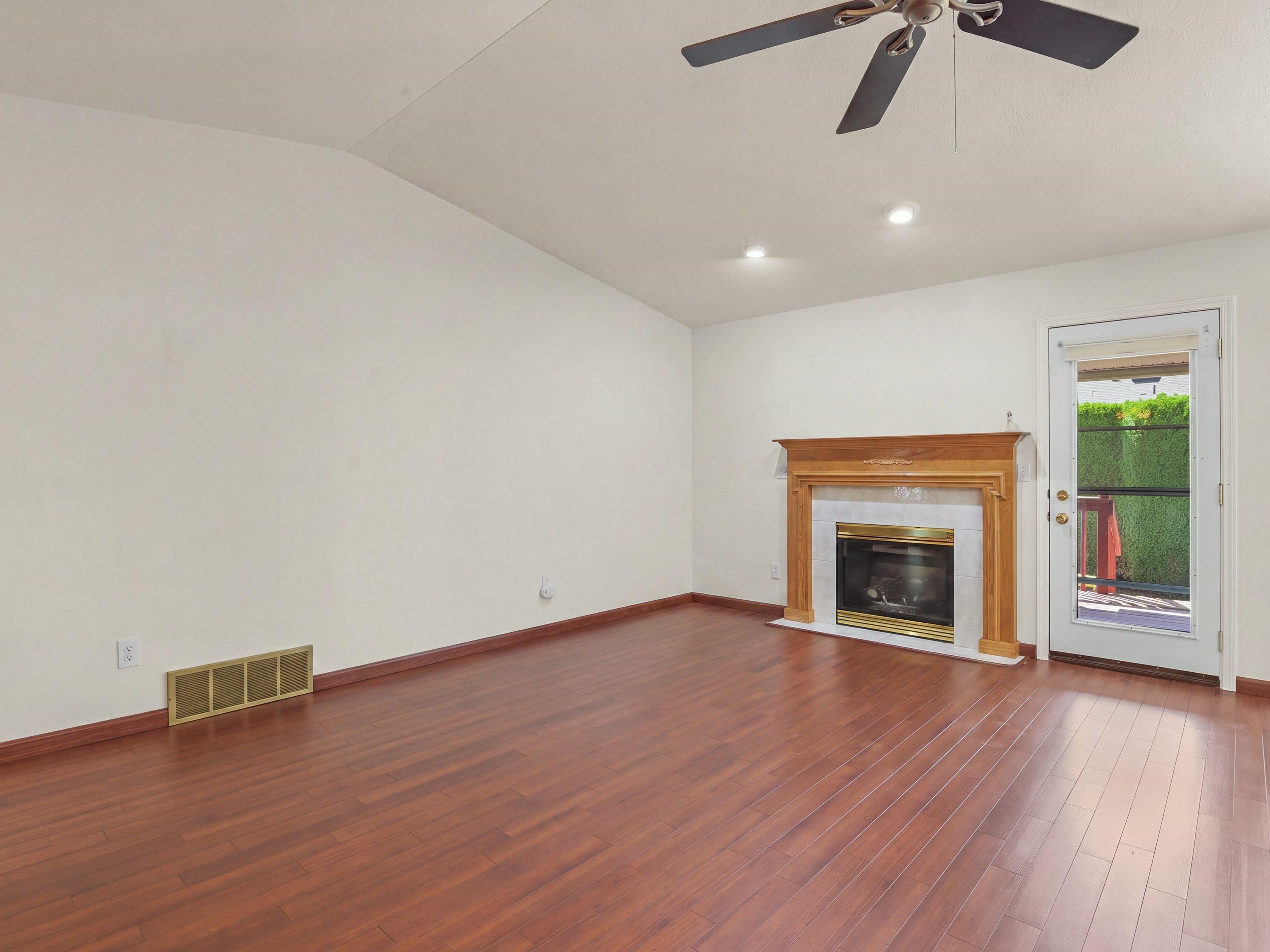 1610 S Newer Ln - Photo 3