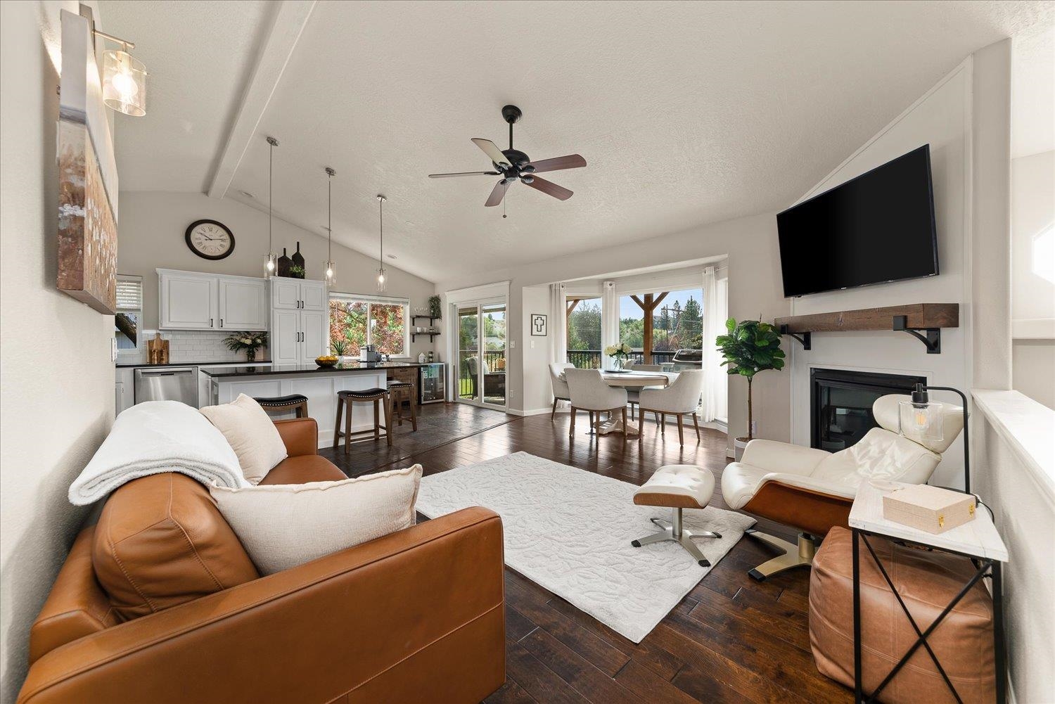 8110 E Sommerset Dr - Photo 3
