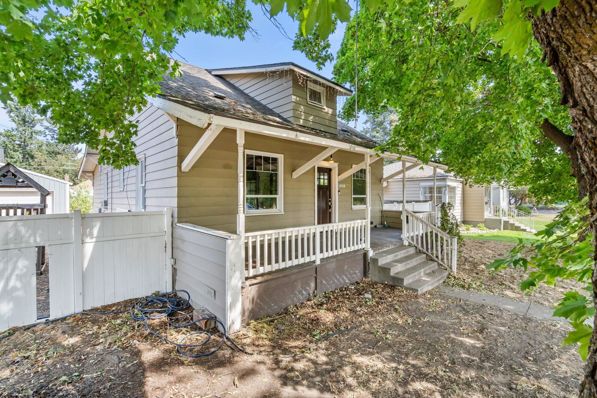 417 E Liberty Ave - Photo 1