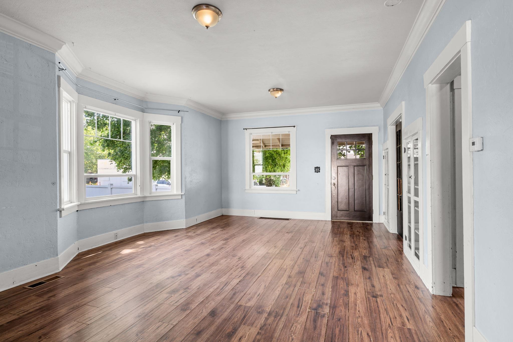 417 E Liberty Ave - Photo 5