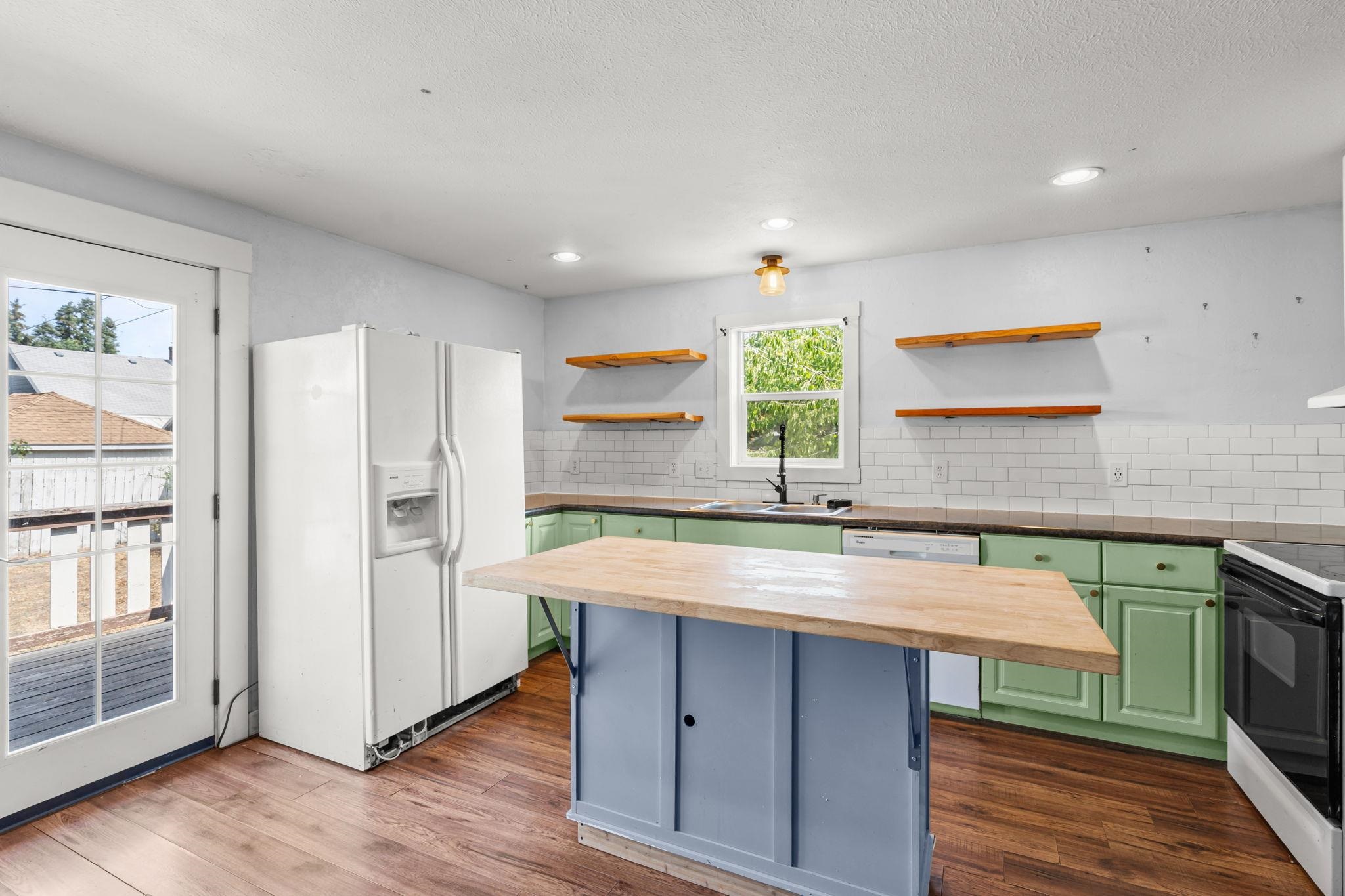 417 E Liberty Ave - Photo 8