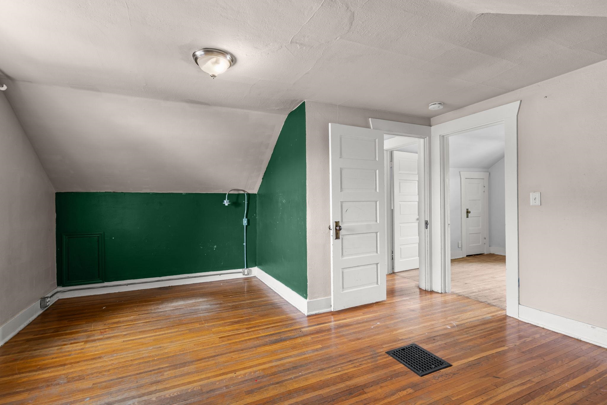417 E Liberty Ave - Photo 22