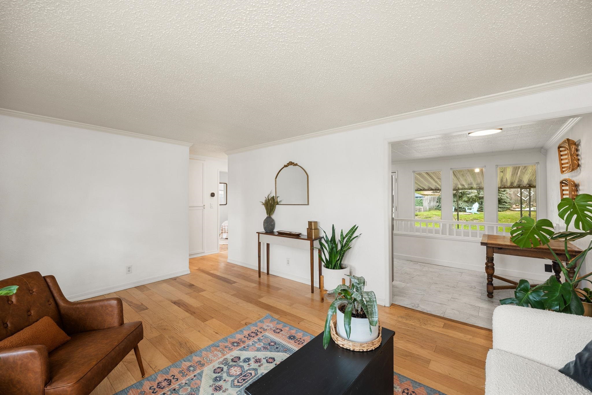 6020 N Douglas Dr - Photo 2