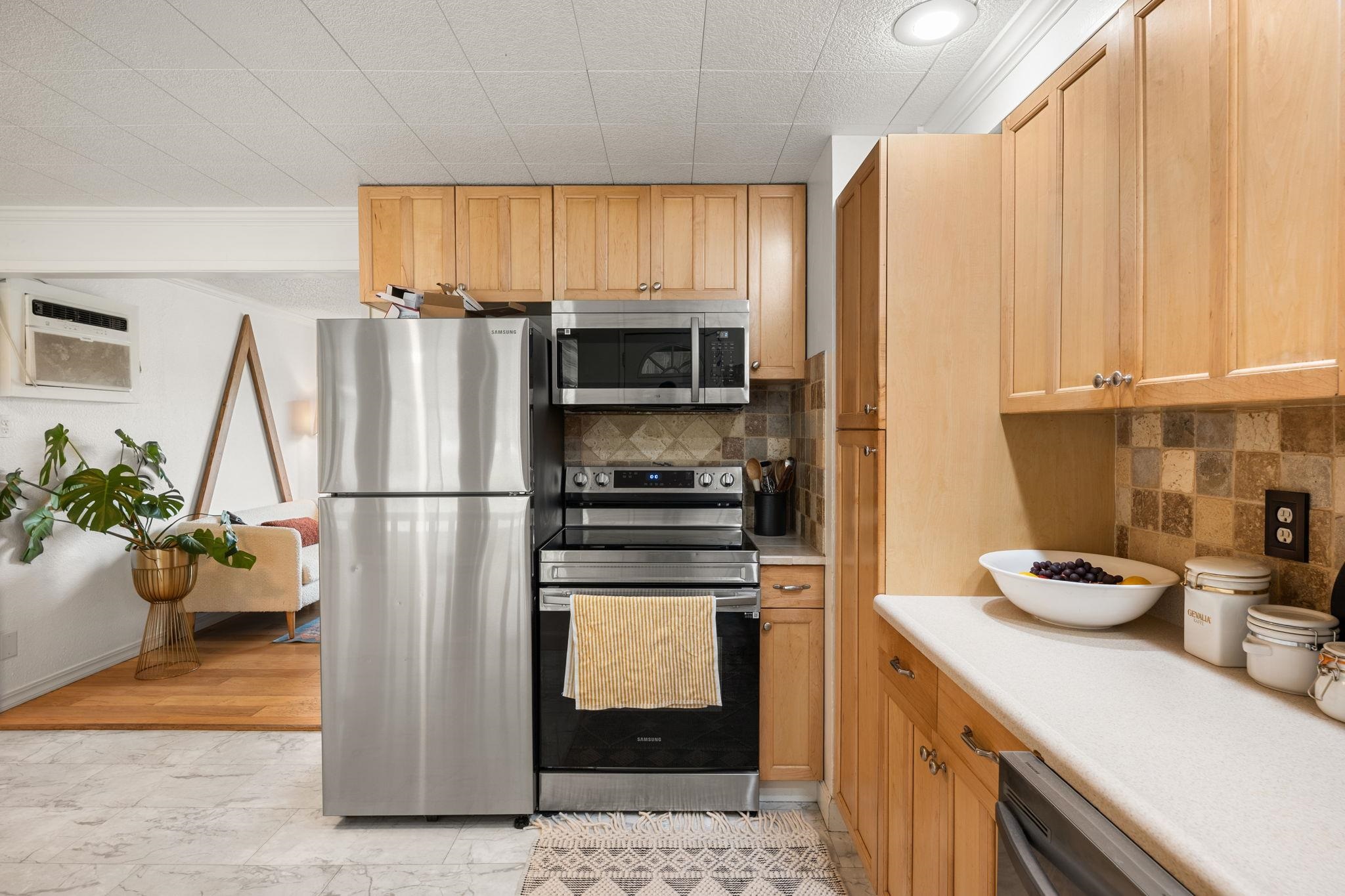6020 N Douglas Dr - Photo 8