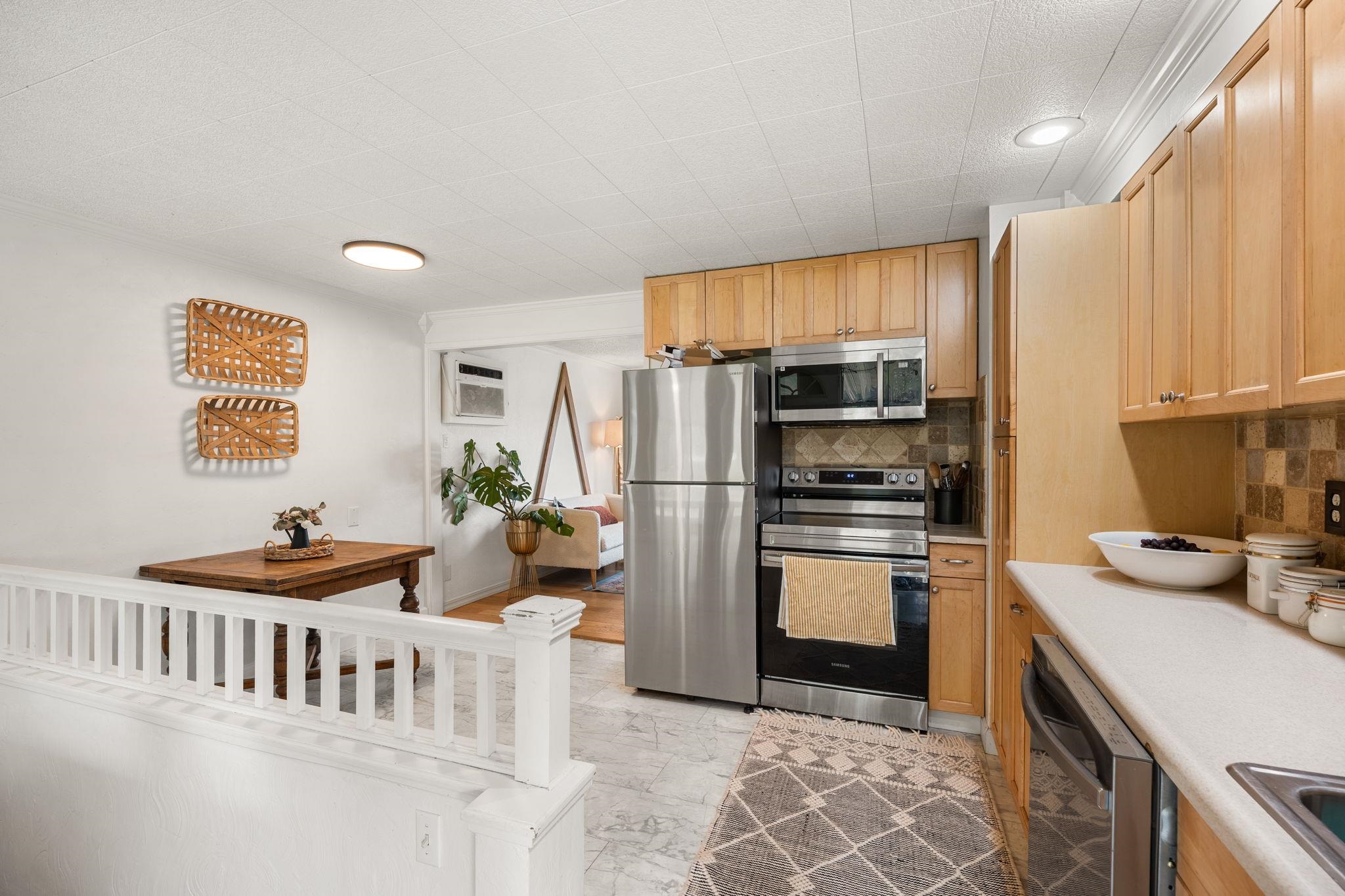 6020 N Douglas Dr - Photo 9