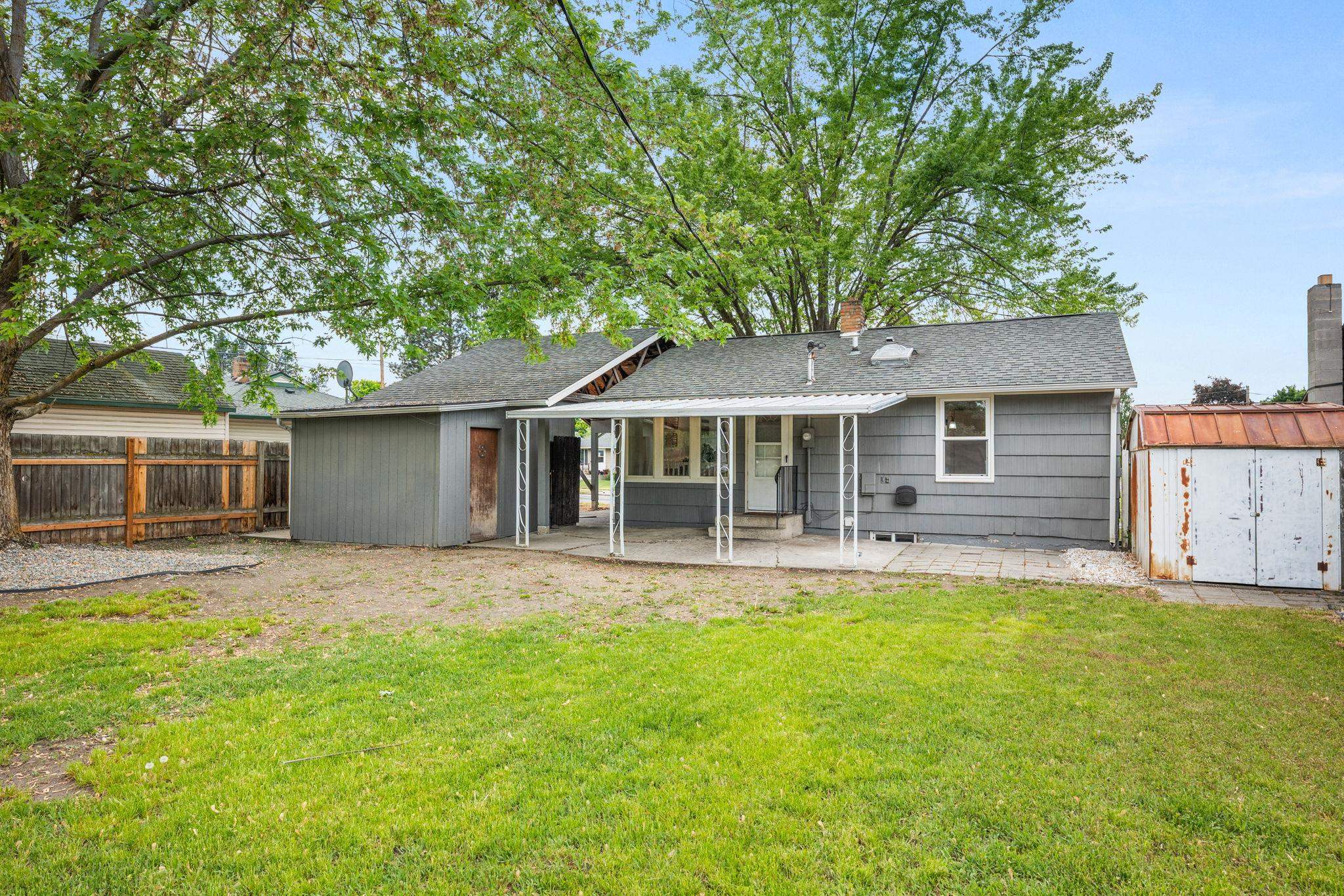 6020 N Douglas Dr - Photo 20