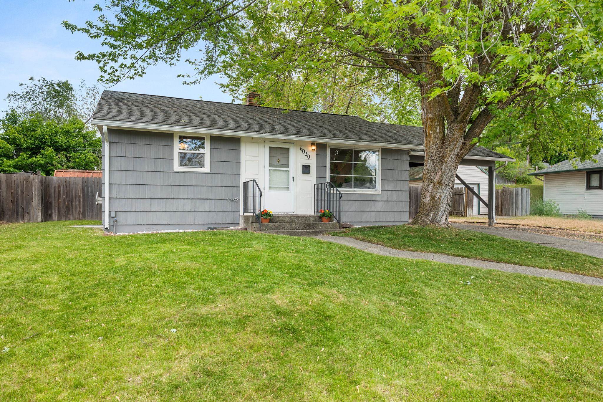 6020 N Douglas Dr - Photo 28