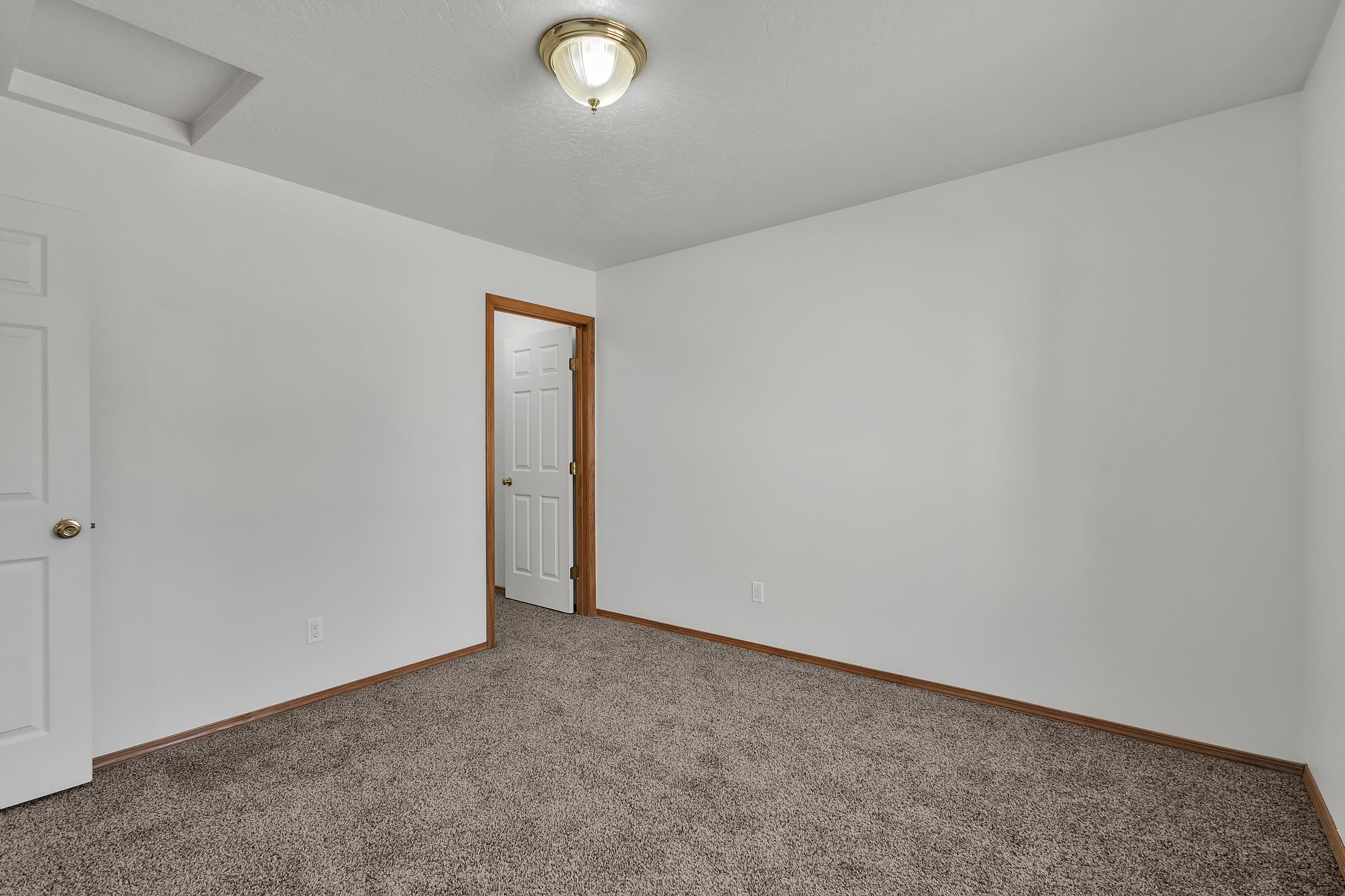 3134 Meadow Glen Ln - Photo 15