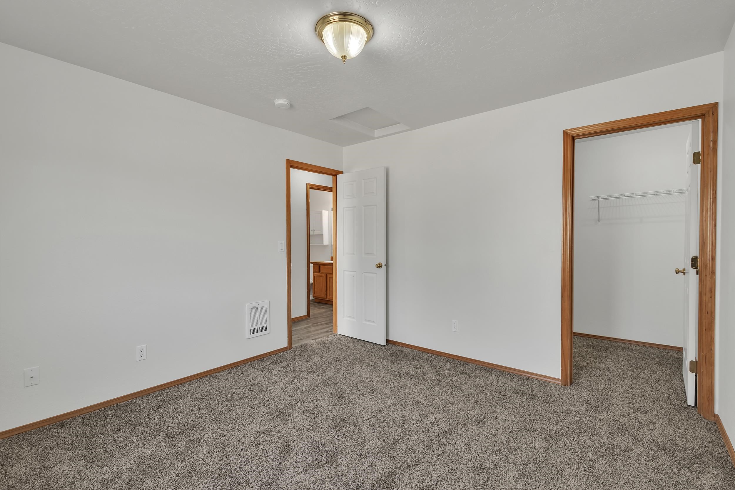 3134 Meadow Glen Ln - Photo 16
