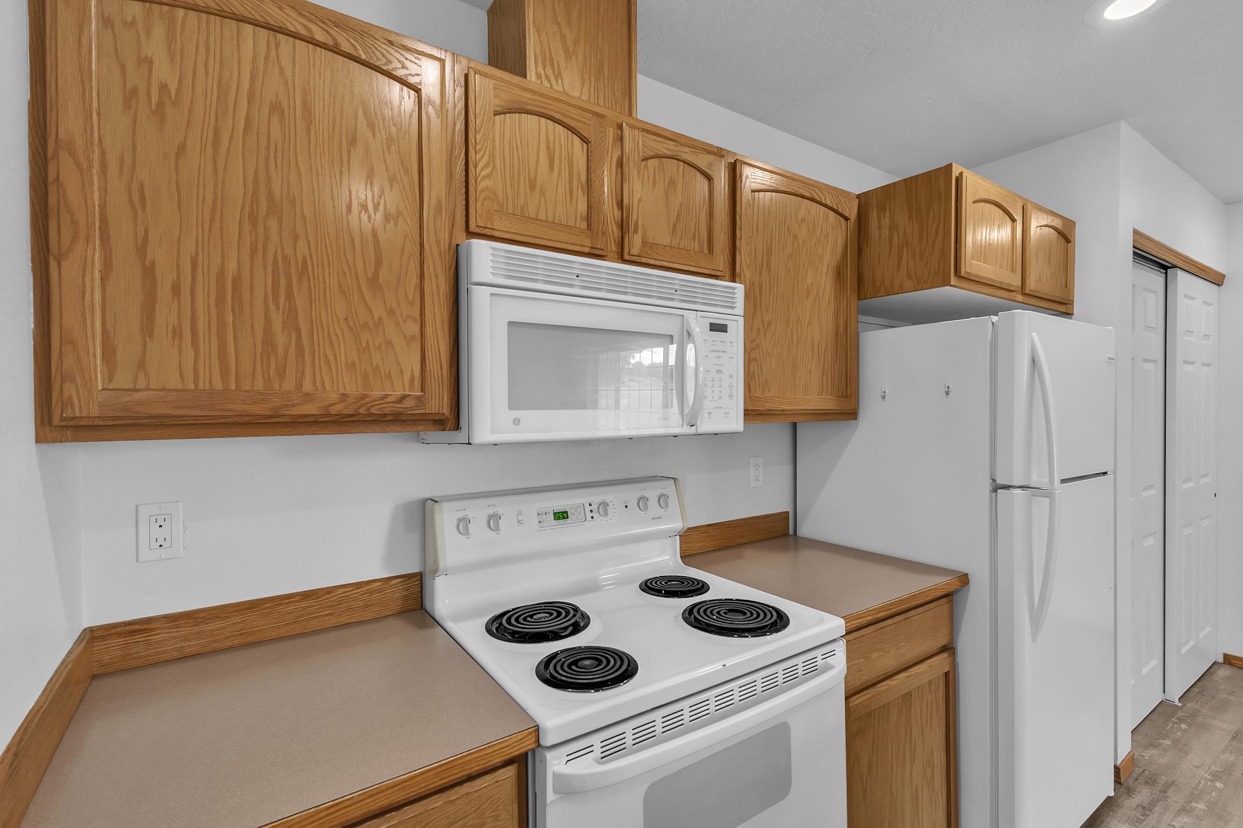 3134 Meadow Glen Ln - Photo 6