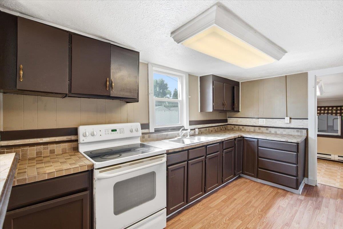 4129 N Normandie St - Photo 11