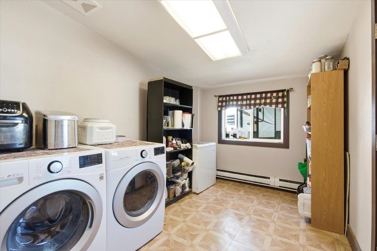 4129 N Normandie St - Photo 17