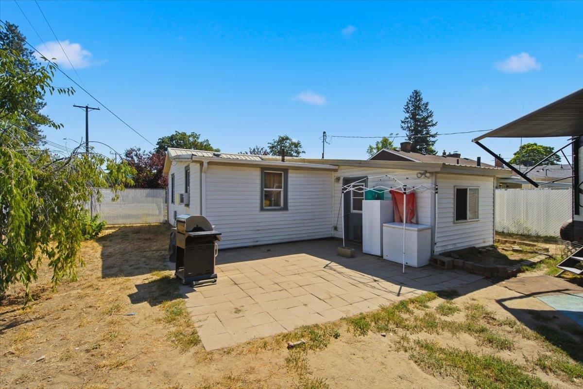 4129 N Normandie St - Photo 20