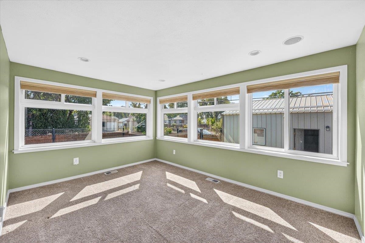 3003 W Fairview Ave - Photo 16