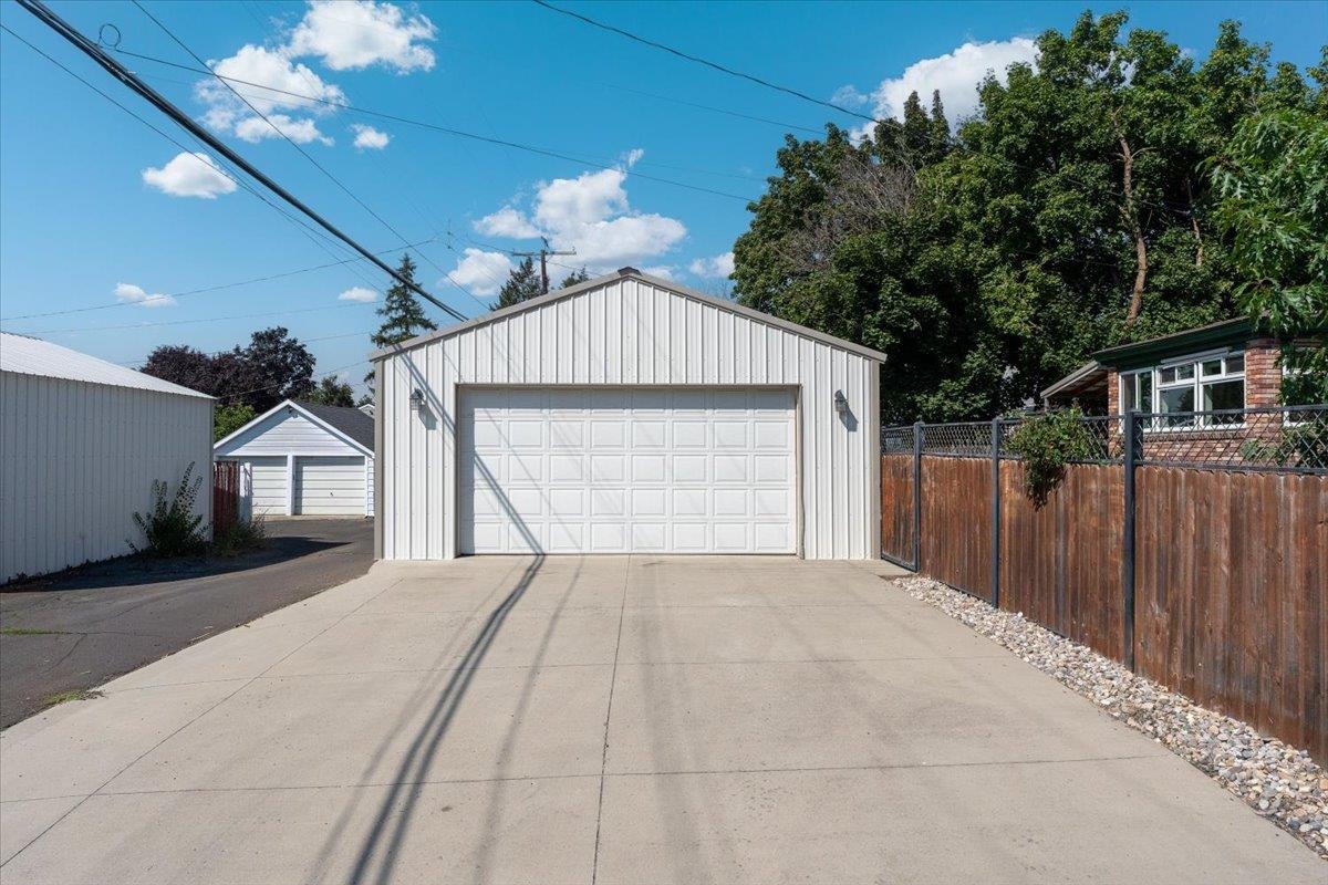 3003 W Fairview Ave - Photo 43