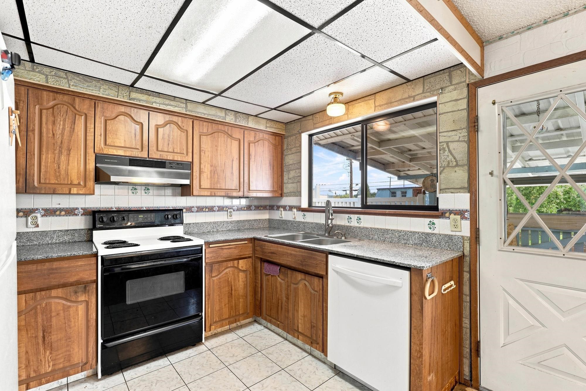 631 S Jefferson St - Photo 8