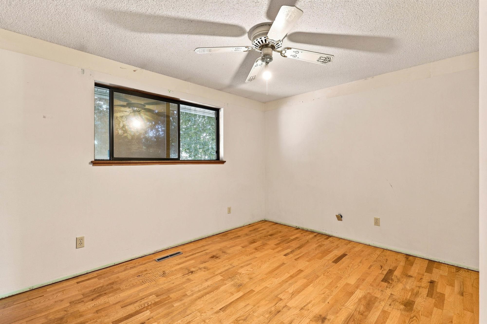 631 S Jefferson St - Photo 11