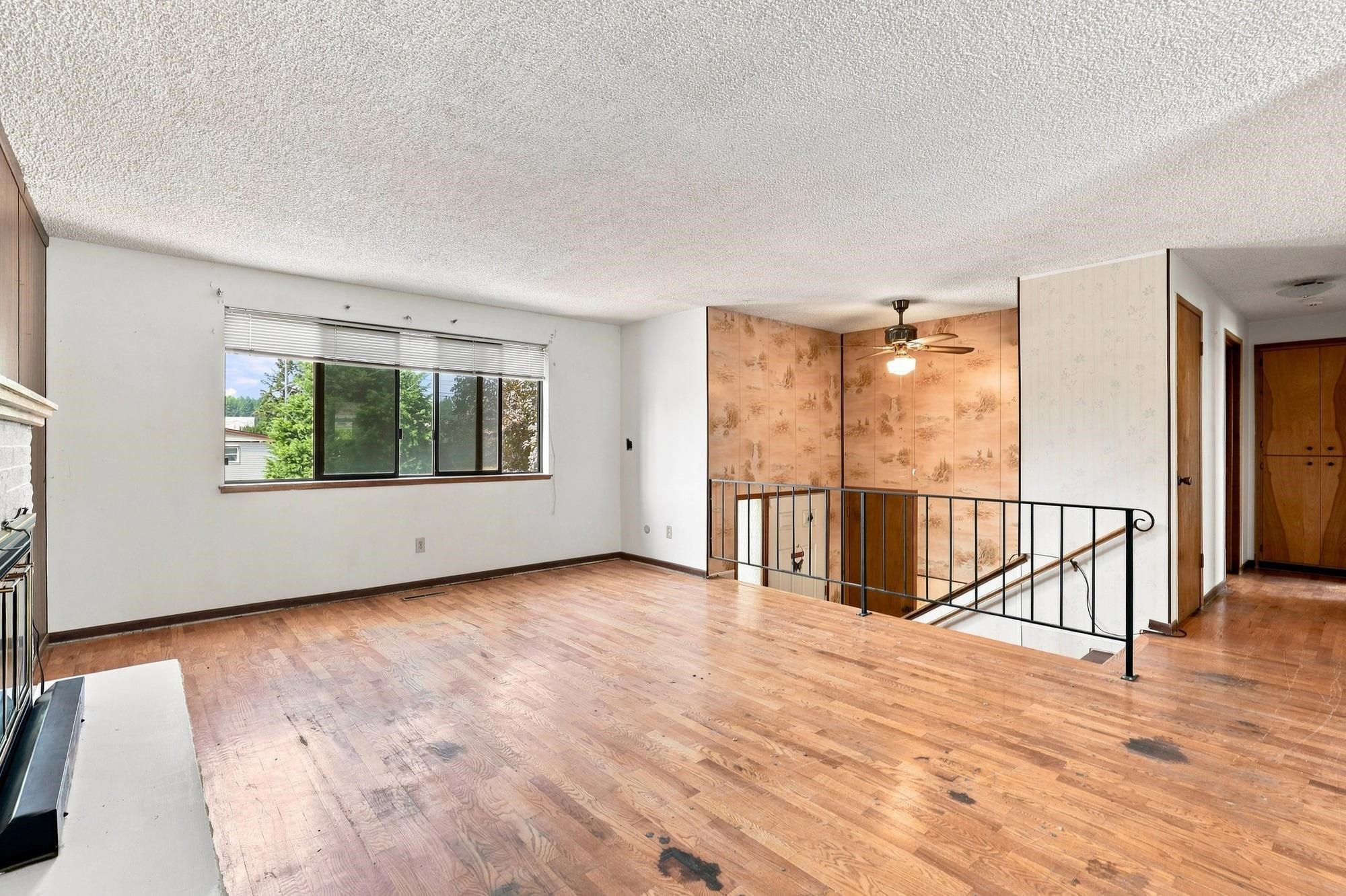 631 S Jefferson St - Photo 3