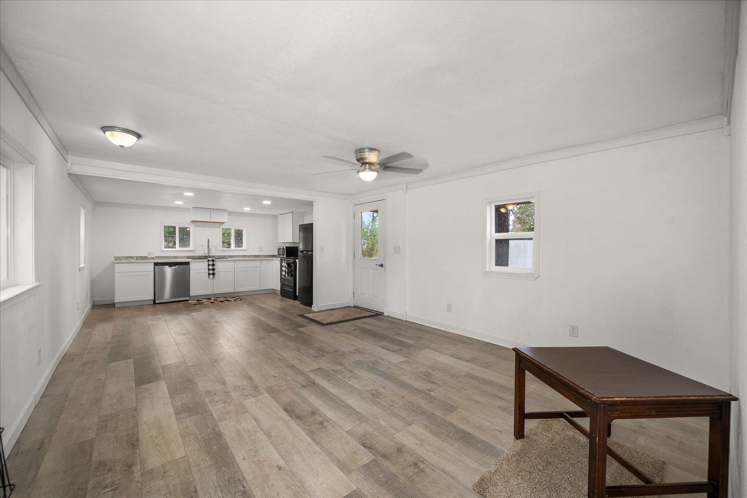 34124 N Newport Hwy - Photo 10