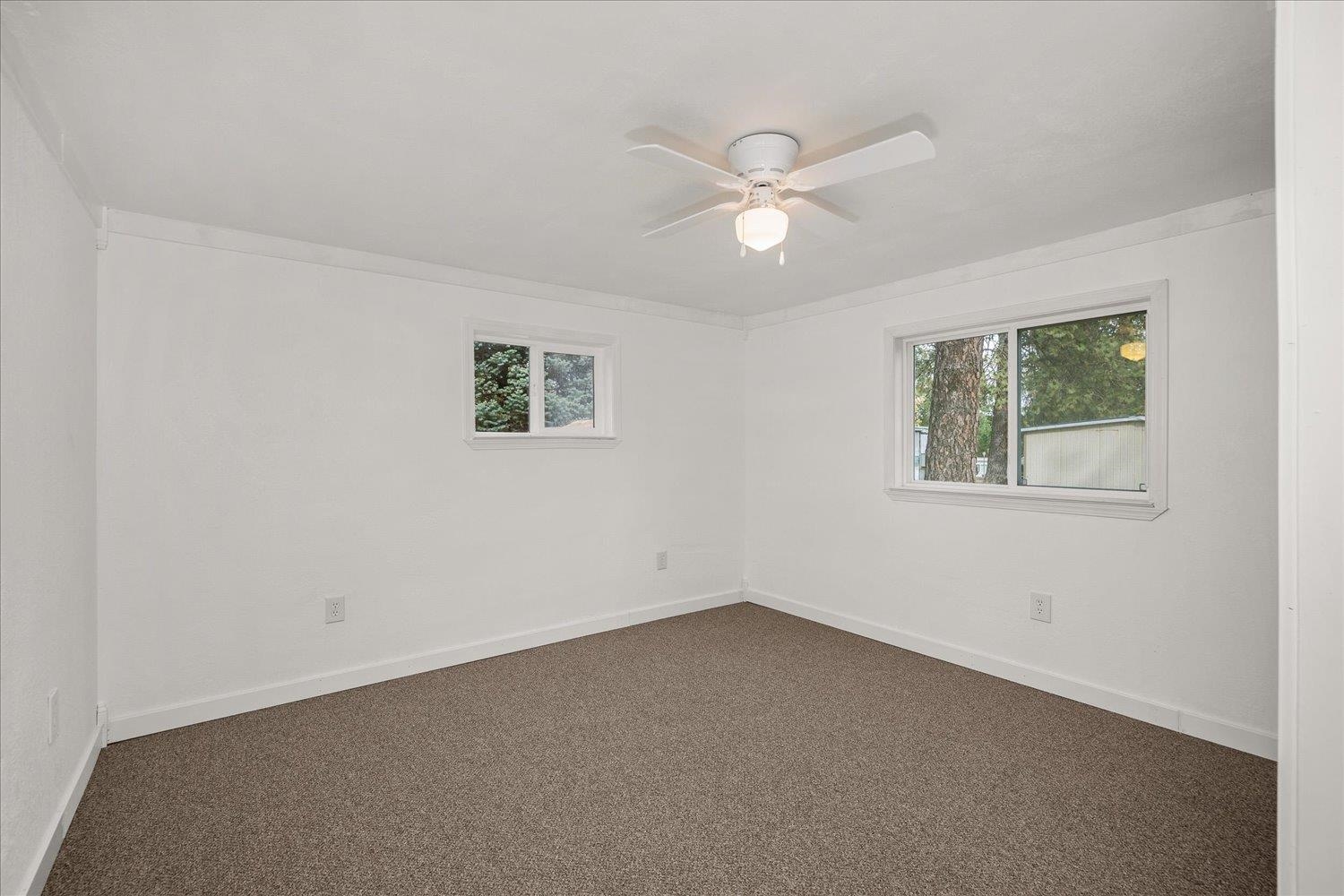 34124 N Newport Hwy - Photo 15