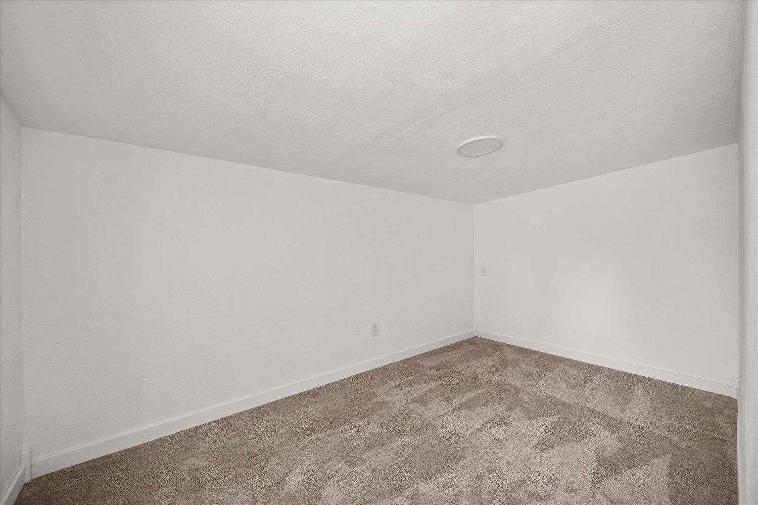 34124 N Newport Hwy - Photo 20