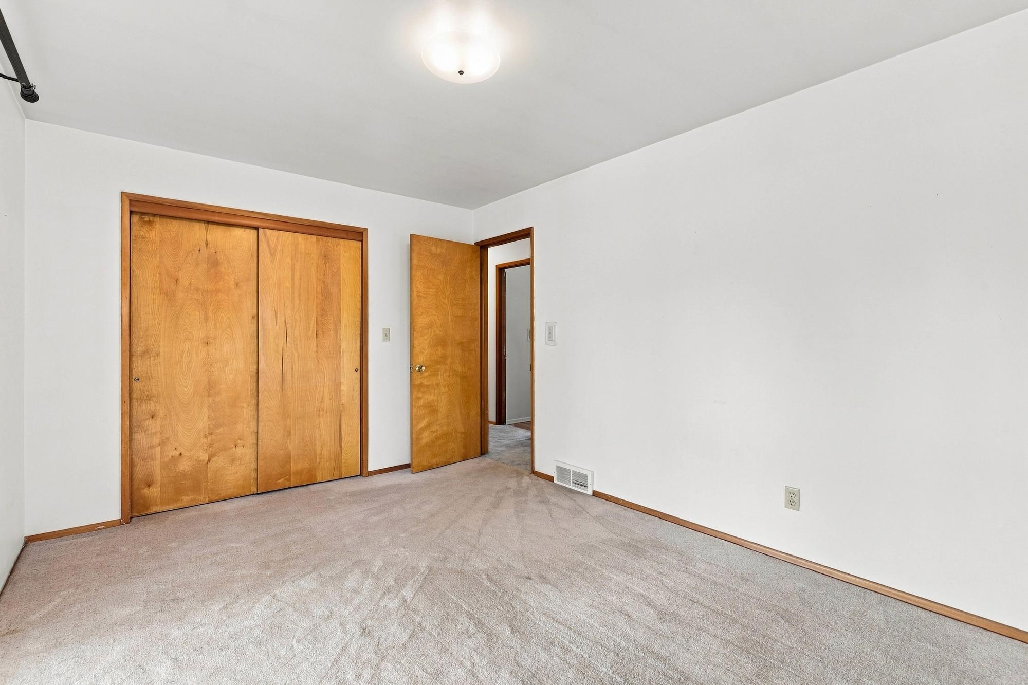 3333 W Woodside Ave - Photo 12