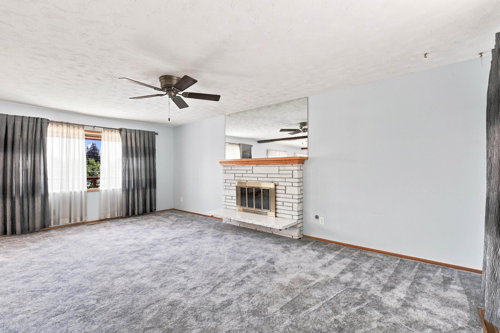 3333 W Woodside Ave - Photo 3