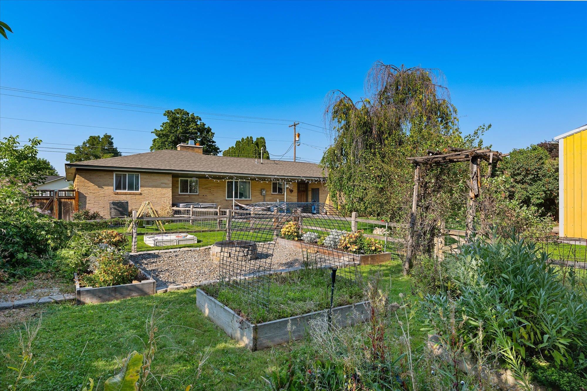 14724 E Broadway Ave - Photo 30