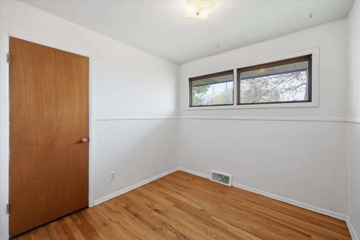 3150 W Queen Pl - Photo 8