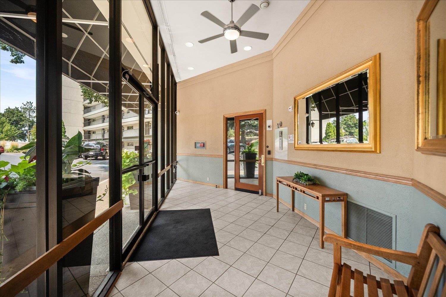 700 W 7th Ave - Photo 3