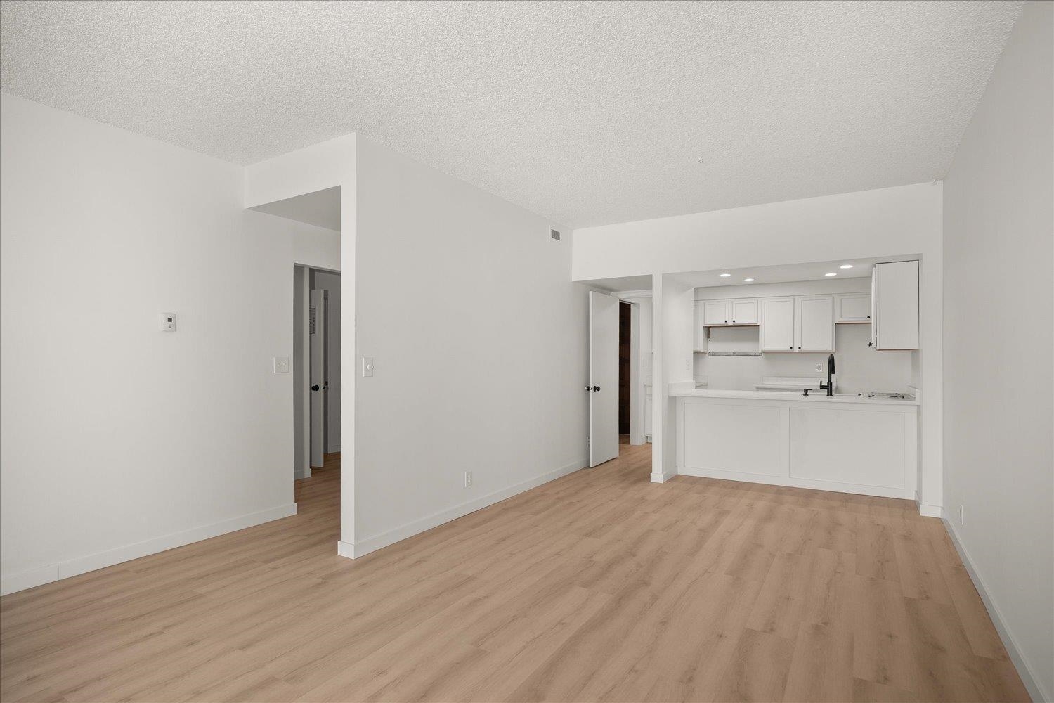 700 W 7th Ave - Photo 13