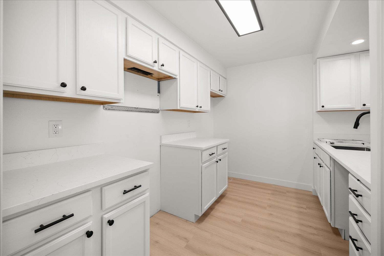 700 W 7th Ave - Photo 18